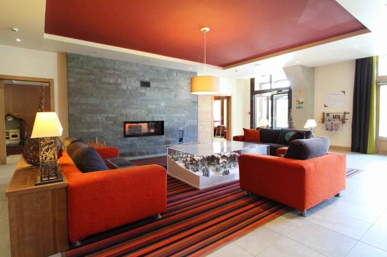 South Facing 2-Bed Apartment With Fireplace, Terrasses Deos แฟลน ภายนอก รูปภาพ
